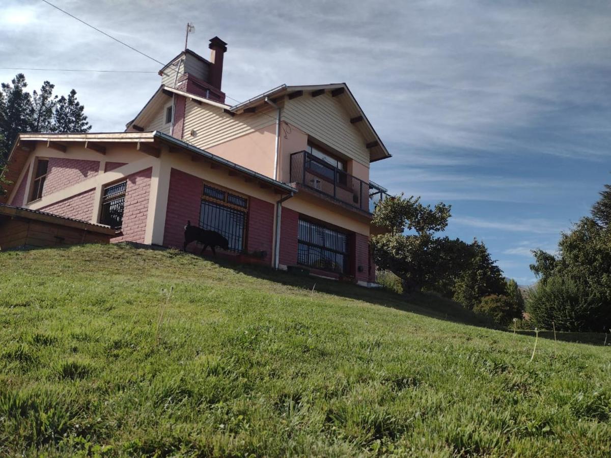 Pinto Casa Hostel & Bar Esquel Luaran gambar